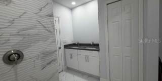 744/746 EISENHOWER Boulevard Gallery 15