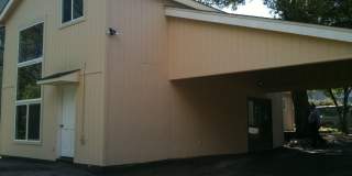 3/1 Close to UC, hiking, mountain biking and downtown Gallery 3