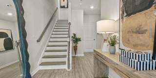 100 Holt Lane Gallery 2