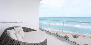 16901 Collins Ave Gallery 2