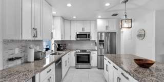 251 SE 8th St Gallery 7