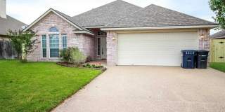 College Station - 3 Bedroom - 2 Bath - 2 car garage- fenced in back yard, College Station - 3 Bedroom - 2 Bath - 2 car garage- fenced in back yard, Gallery 1
