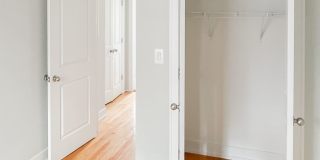 4547-57 N Leavitt Gallery 22