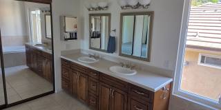 Large 3 bedroom home in quiet neighborhood cul-de-sac with amazing views Large 3 bedroom home in quiet neighborhood cul-de-sac with amazing views Gallery 15