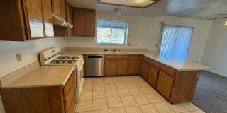 Home off the Green Tree Golf Course Gallery 9