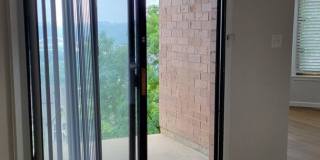 Amazing North Side Condominium Gallery 5