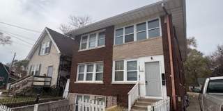 2405 N Sheridan Rd Gallery 1