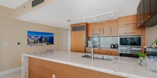 465 Brickell Avenue Gallery 12