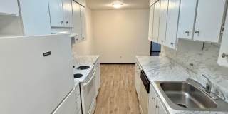 18524 TM JD GISZ LLC Gallery 14