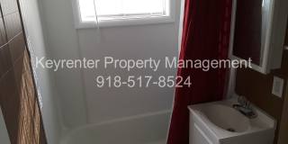 Spacious 4 Bedroom House Gallery 11