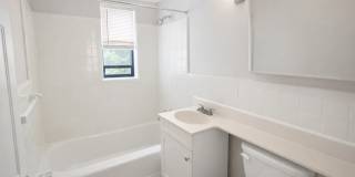 2026 Move-In Special – $500 LEASE SIGNING BONUS!! Top-Floor 2-Bedroom Condo in Southwest DC – Remodeled & Move-In Ready!! Gallery 20