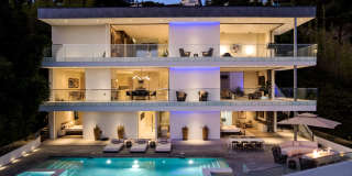 7080 Mulholland Dr Gallery 1