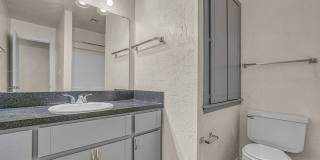 Beautiful 3 bedroom, 2.5 bath Townhome Gallery 20