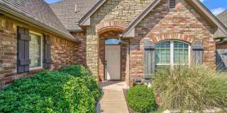 512 E Topaz Avenue Gallery 1