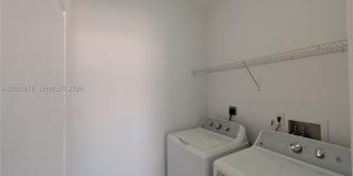 2151 NE 37th Ter Gallery 46
