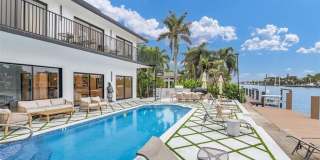 319 S Riverside Dr Gallery 1