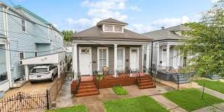 3005 BANKS Street Gallery 2