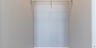 305 Main St Gallery 52
