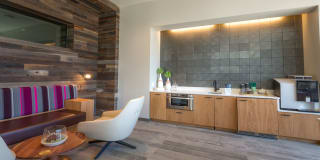 Modera Belmont Gallery 24