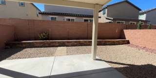BEAUTIFUL AND SPACIOUS ALMOST BRAND NEW 2 STORY HOME AVAILABLE! Gallery 26