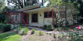 2BR/2BR Near Law School - Available Early August! Gallery 29