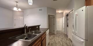 8215 GREEN PARROT Road Gallery 9