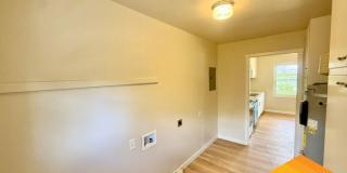 649 Park Street Gallery 10