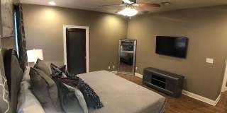 2435 Robert St Gallery 19