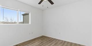 1447 E Oakwood Lane Gallery 19