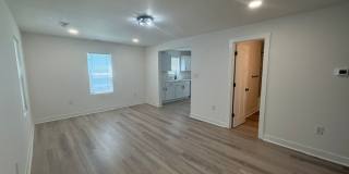 New Listing-Super cute newly renovated 3 BDRM Gallery 6