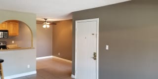 *HCVP considered*DOWNSTAIRS 1BD 1BA CONDO! Gallery 8