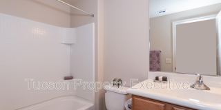 2442 East Emerald Moon Drive - 1 Gallery 9