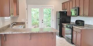 Beautiful Town Home with Garage in Chelsea... Available to View Now!!! Gallery 7