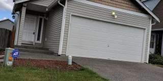 ***JUST REDUCED!!!*** Welcome to Spacious living in Spanaway WA Gallery 3