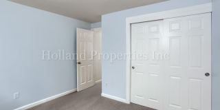 2BR Portland Home | Skylight, Wood Fireplace & Screened Porch 2BR Portland Home | Skylight, Wood Fireplace & Screened Porch Gallery 18