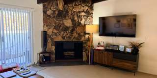 2 Bedroom & 1 & 1/2 bathrooms Gallery 1