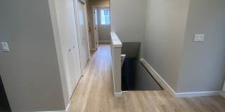 Charming 3 Bed, 3 Bath Duplex near Riverside State Park! Gallery 14