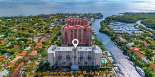 90 Edgewater Dr 90 Edgewater Dr Gallery 1