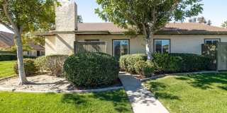 Spacious 4 Bedroom Townhouse in the Heart of Mira Mesa! Gallery 3