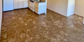 SPACIOUS 2-BEDROOM UPSTAIRS APARTMENT | $400 FIRST-MONTH RENT CREDIT WITH A ONE-YEAR LEASE Gallery 1