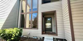 Great 1 bed/1.5 Bath with Additional Loft/office room in NW Bend! 2112 NW Harriman Gallery 1