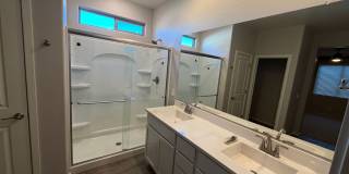 Three Bedroom Two Bath Home with A Den Gallery 8