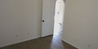 Updated Cul‑de‑Sac Charmer with Bonus Room Gallery 30