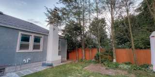 109 L Street Gallery 12