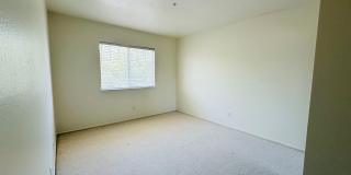 Spacious 4 Bedroom with Loft in Loma Linda Gallery 39