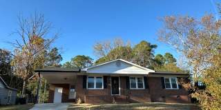 3 Bedroom, 1.5 Bath off Andrews Rd. Gallery 1