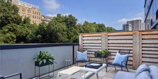 7 Seventy House Gallery 15