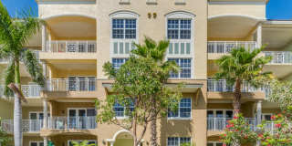 55+ Riverwalk Pointe - Senior Housing Gallery 2