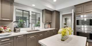 277 S Spalding Drive Gallery 14