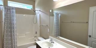 Spacious Home in Creekshire Village! Gallery 20